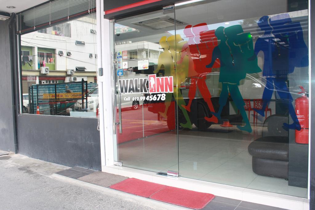 Walk Inn Miri Esterno foto