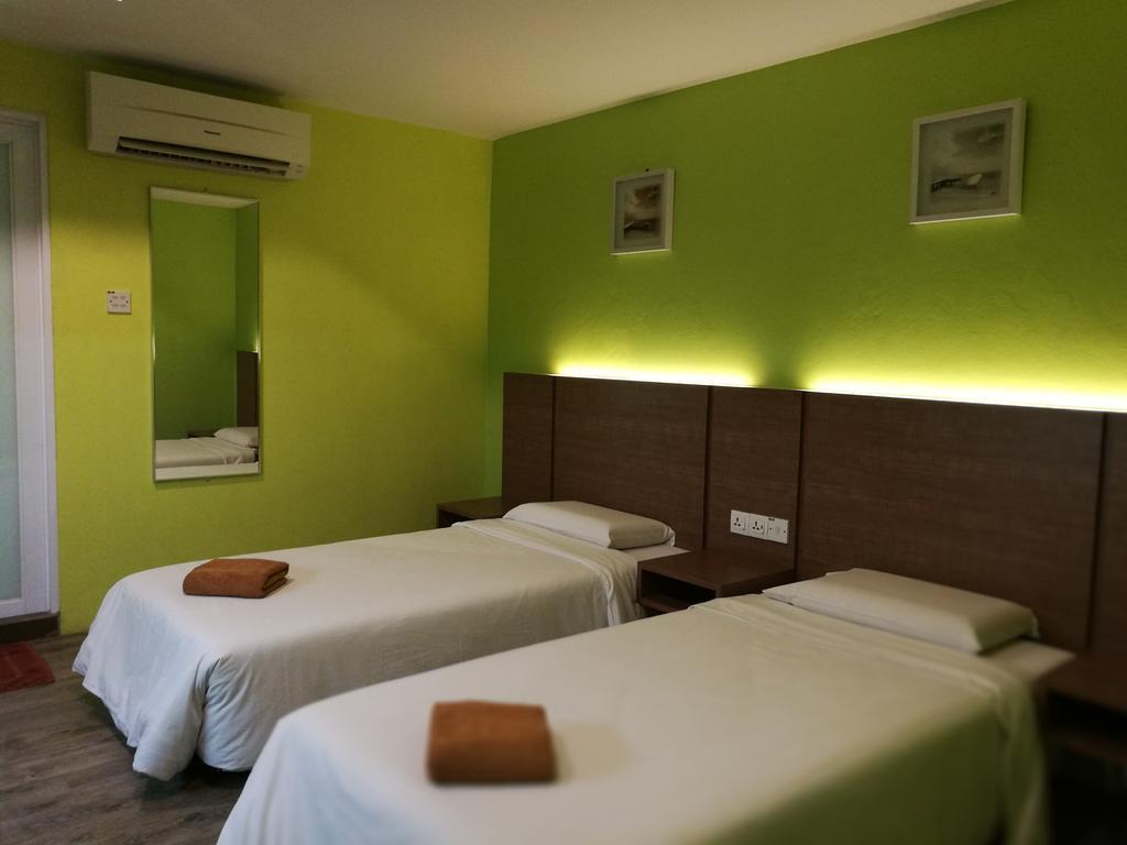 Walk Inn Miri Esterno foto